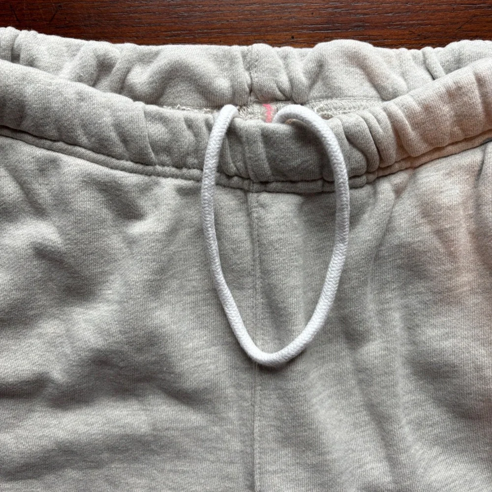 Free People Movement Women's Heather Grey Barrel Leg Cropped Sweatpants Medium - Picture 7 of 16